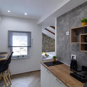  Apartment Bethel